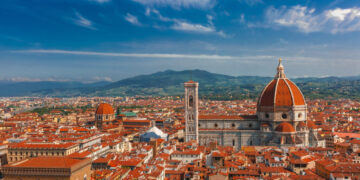 Do you know what the famous hotels in Florence are and what they offer?