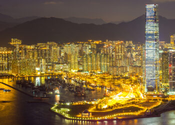 Nightlife in the European world, Europe best nightlife, Experience Nightlife, nightclubs in Europe, clubbing in Europe