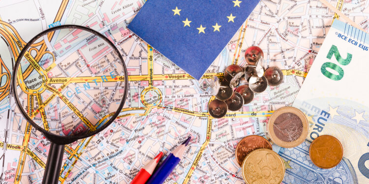 Guide to Backpacking in Europe, Europe top destination, European backpacking trips, routes for backpacking Europe, budget-friendly