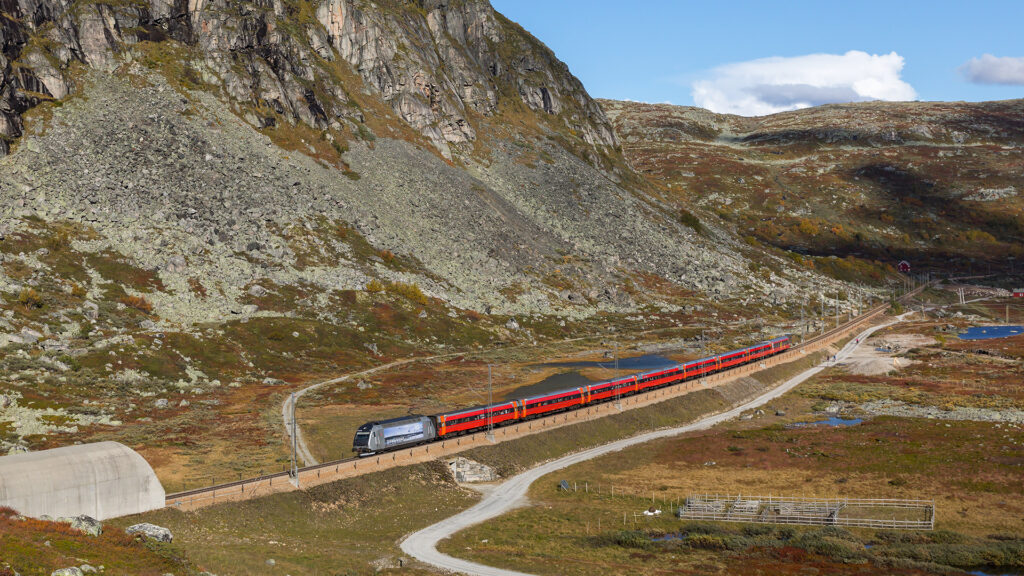 train travel within Europe, train tours in Europe, best train rides Europe, best Europe train, beautiful train journey