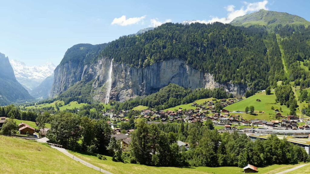 Switzerland Travels, world-renowned, the Swiss Alp, Swiss Alp